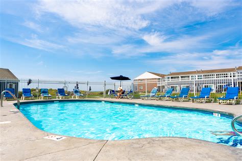 Edgewater beach resort cape cod - Edgewater Beach Resort, Dennis Port: See 286 traveller reviews, 140 user photos and best deals for Edgewater Beach Resort, ranked #3 of 19 Dennis Port hotels, rated 4 of 5 at Tripadvisor.